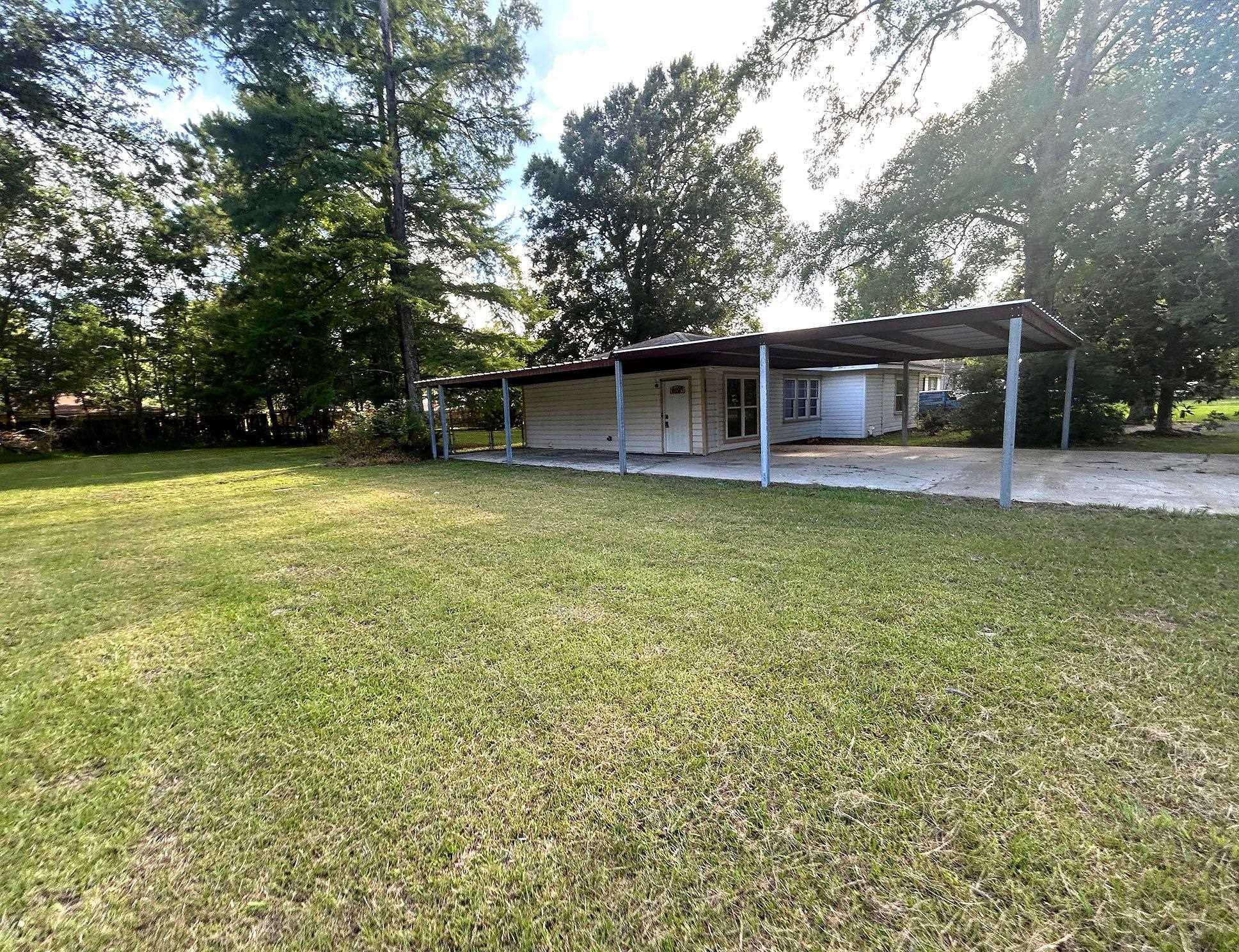 Property Photo: 850 Orange St. TX 77662