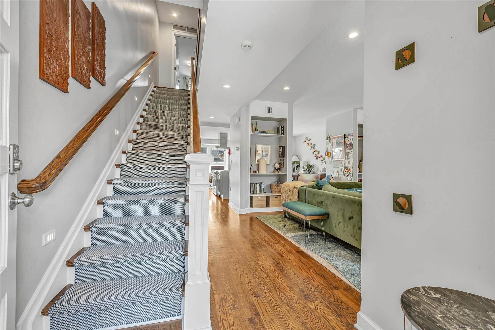 Property Photo: 40 Temple Court 40 CT 06511
