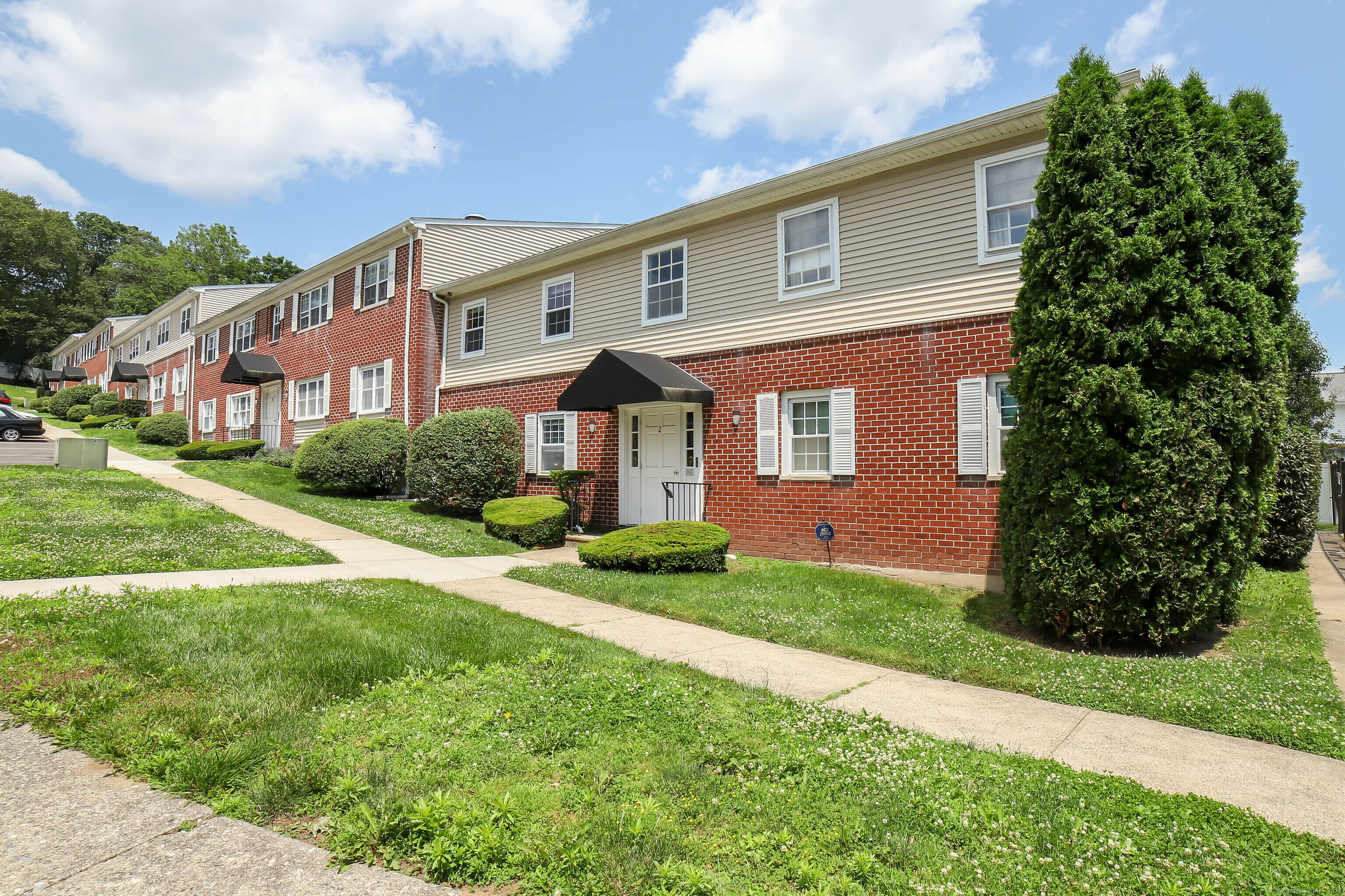 Property Photo: 50 Greenhouse Road 2A CT 06606