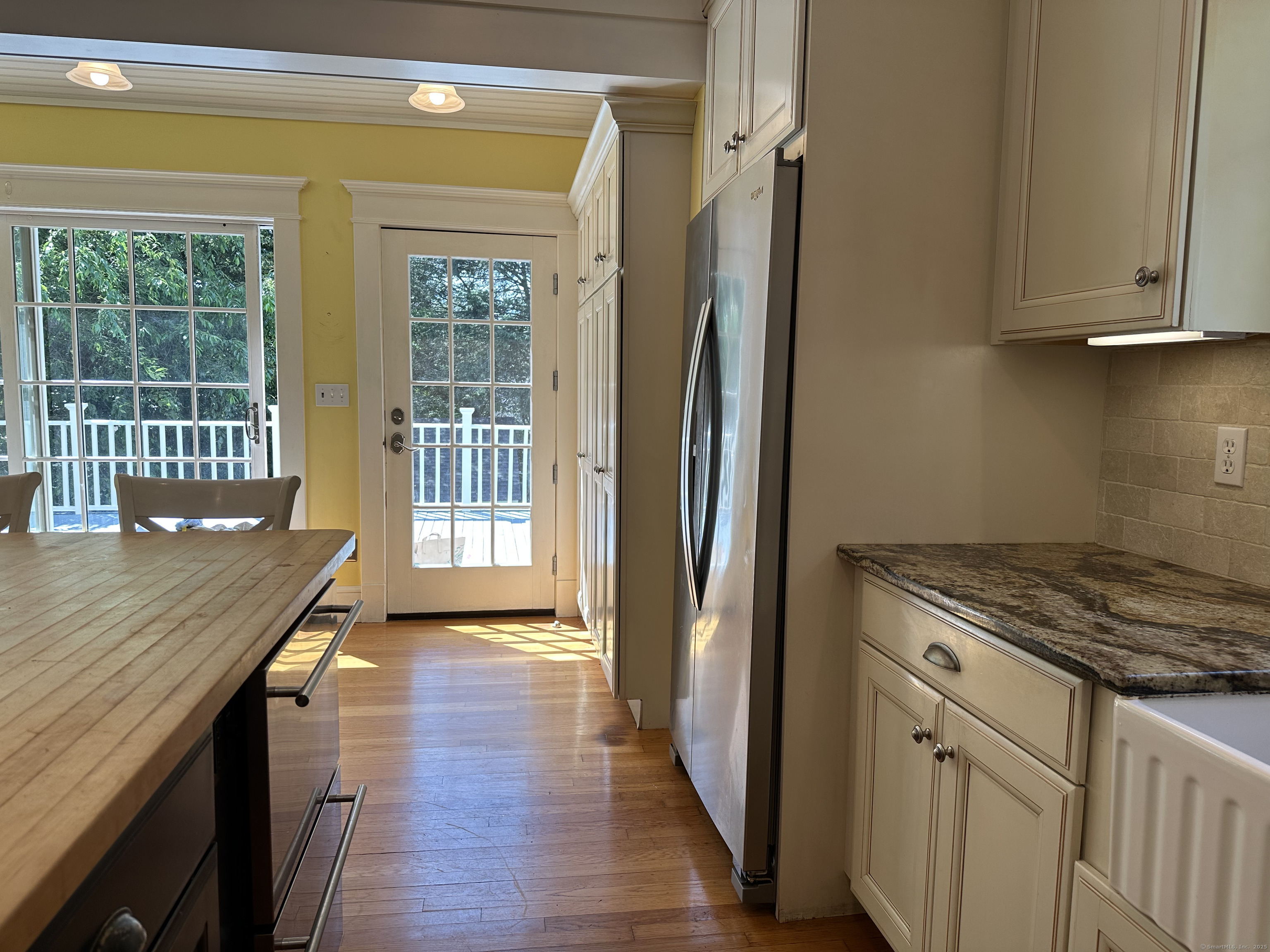 Property Photo: 1666 Ridge Road CT 06473