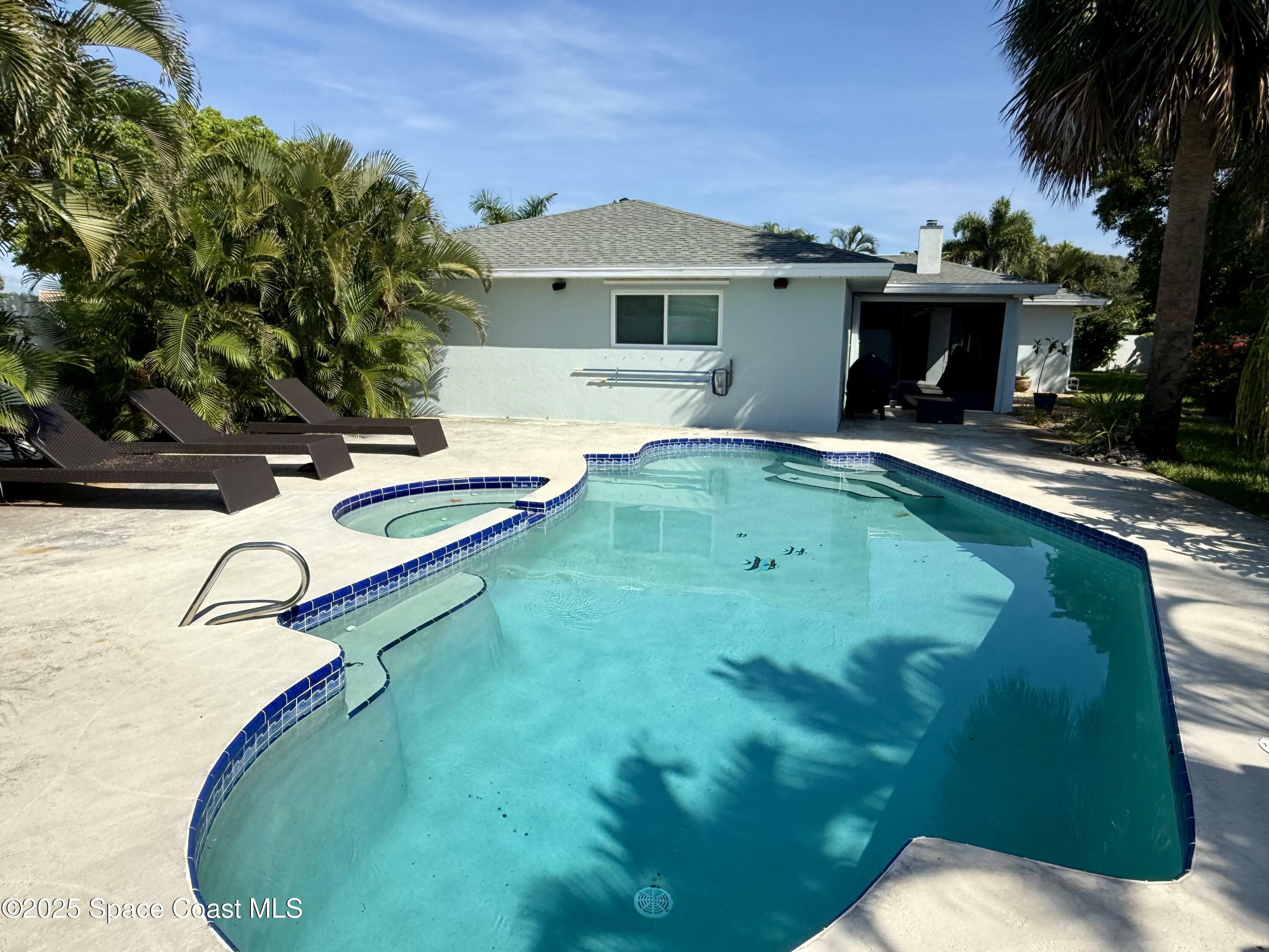 Property Photo: 380 Cherry Court FL 32937