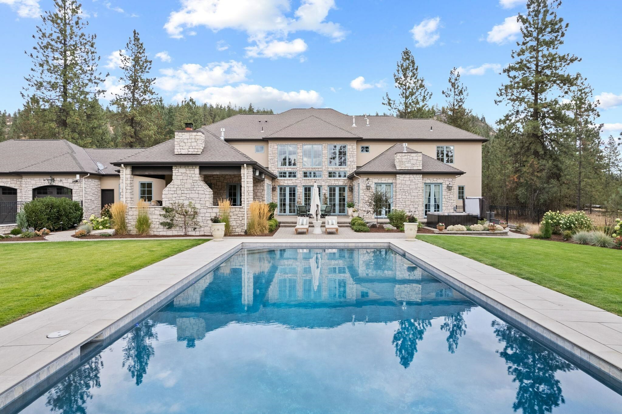 Property Photo:  14107 N Boulder Park Ln  WA 99208 