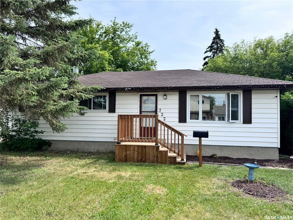 722 Weldon Avenue  Saskatoon SK S7M 2V2 photo