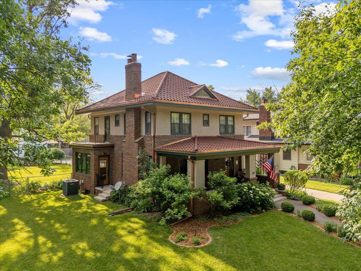 Property Photo:  803 Marion  Avenue  IA 51551 