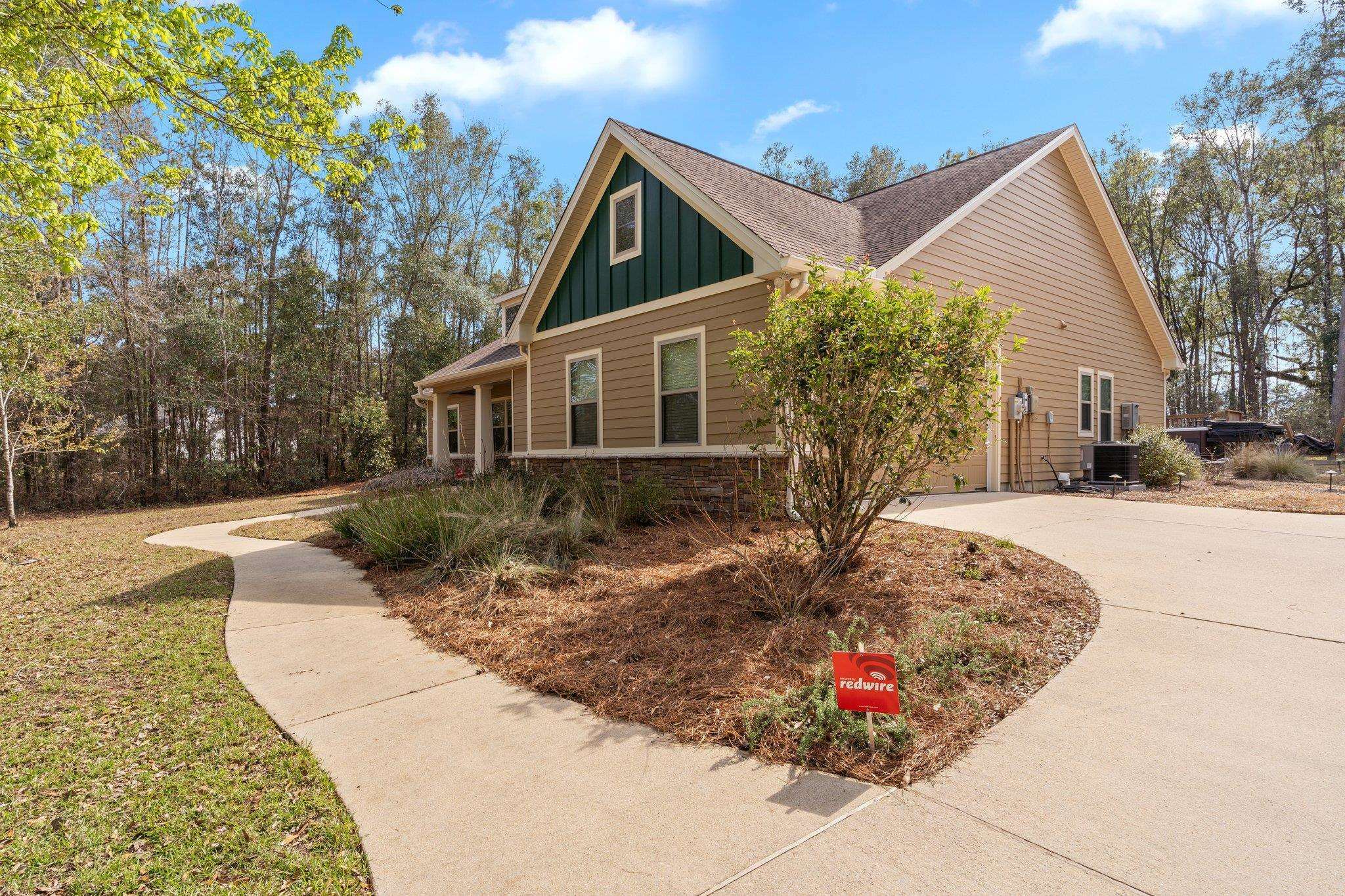 Property Photo: 181 Heritage Blvd FL 32344