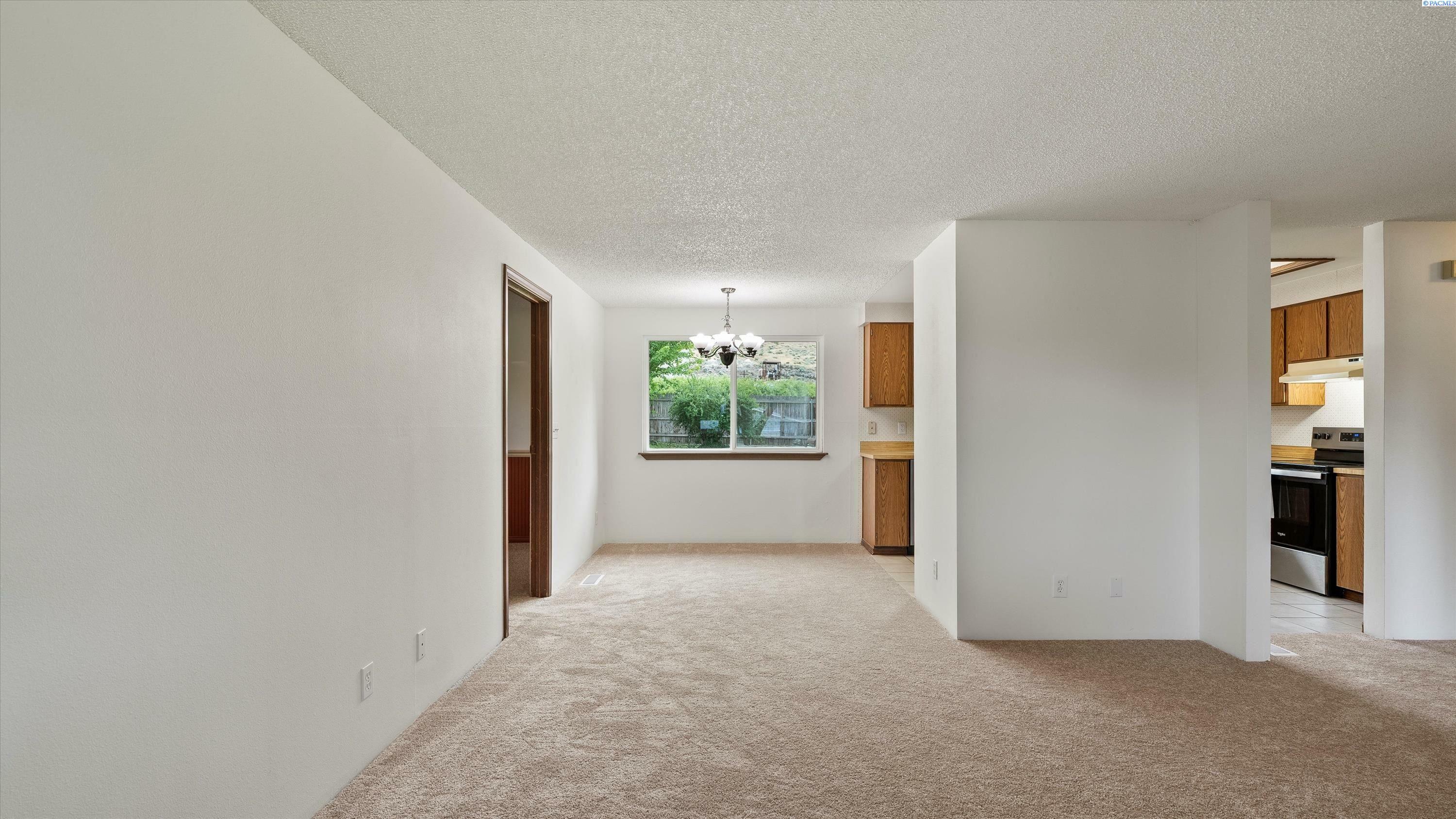 Property Photo: 5456 Fern Loop WA 99352
