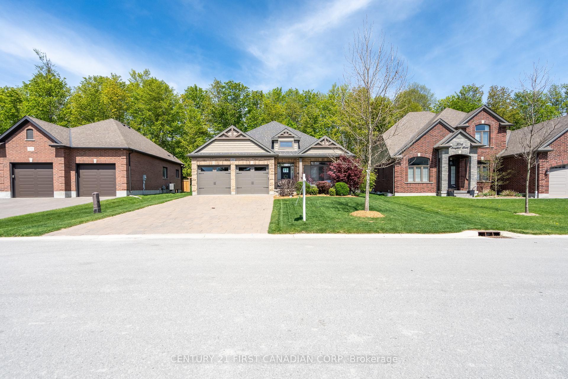 Photo de la propriété: 302 Songbird Lane ON N0M 2A0