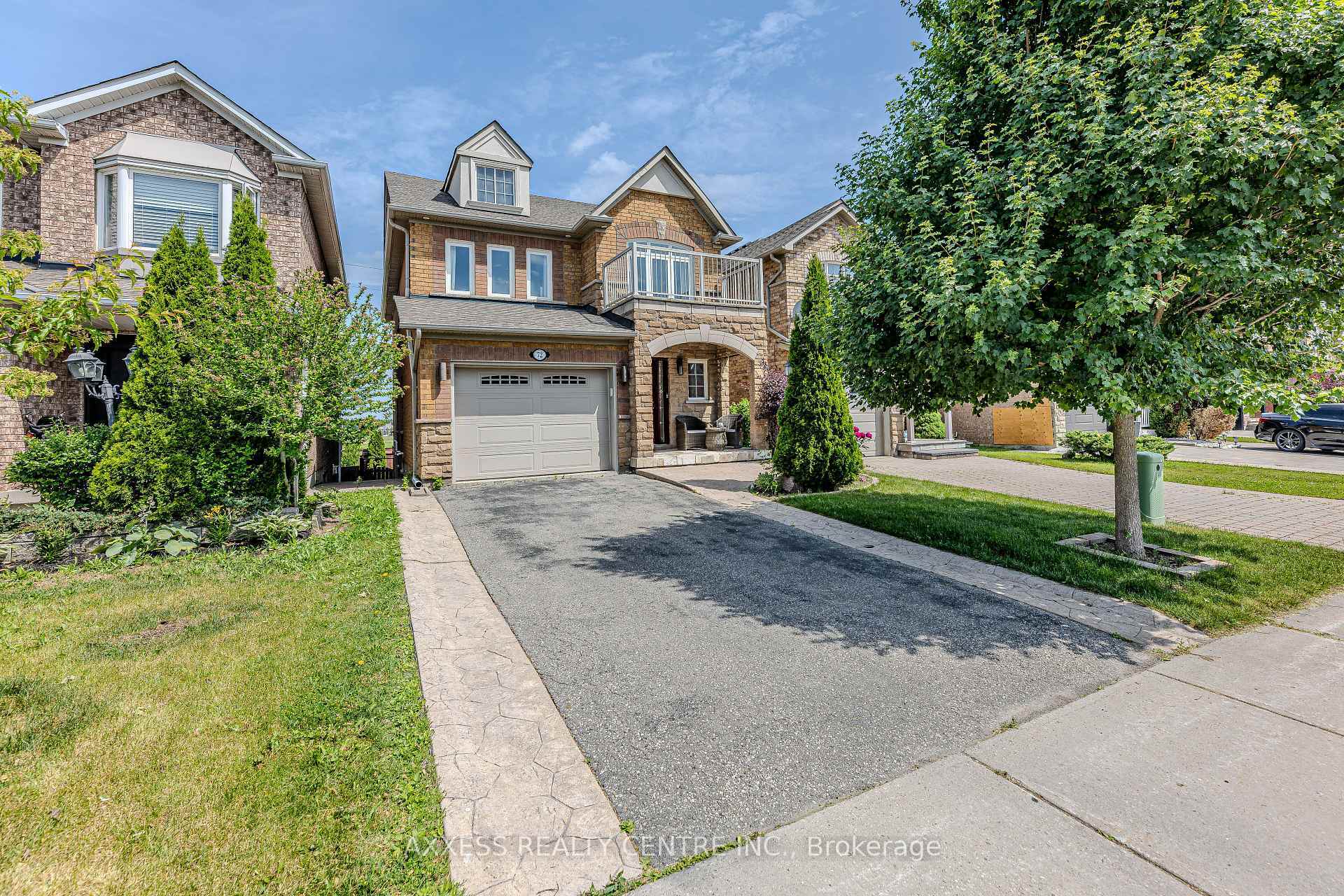 Property Photo: 72 Beaverbrook Crescent N ON L6A 3T3