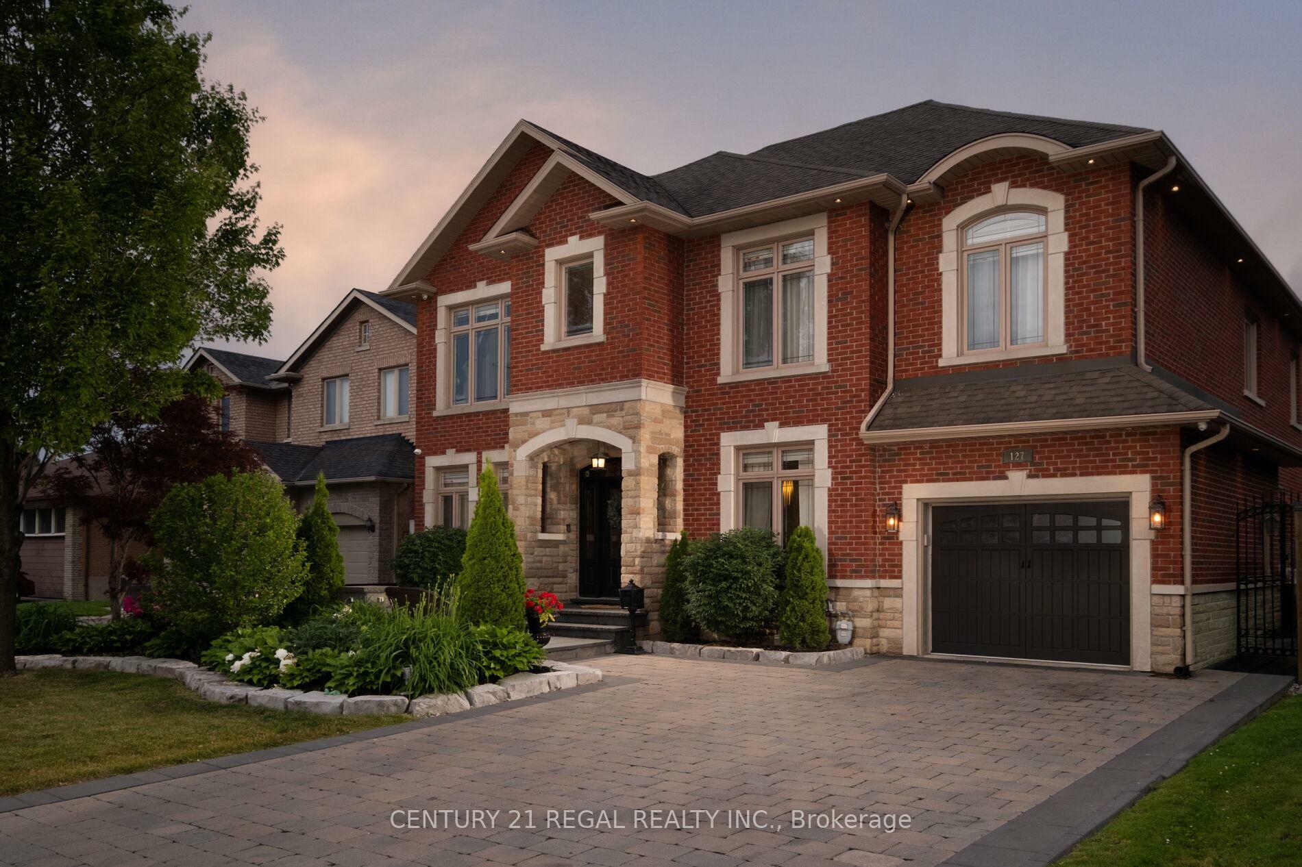 Property Photo: 127 Sultana Avenue ON M6A 1T6