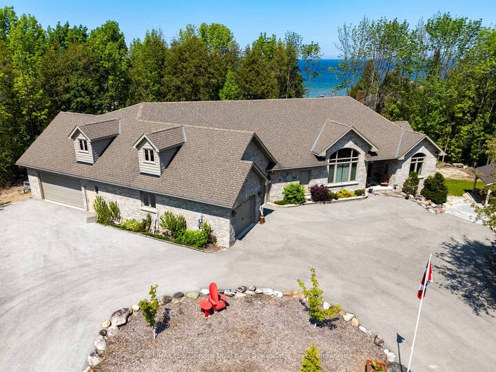 Property Photo:  135 Algonquin Drive  ON N4L 0A7 
