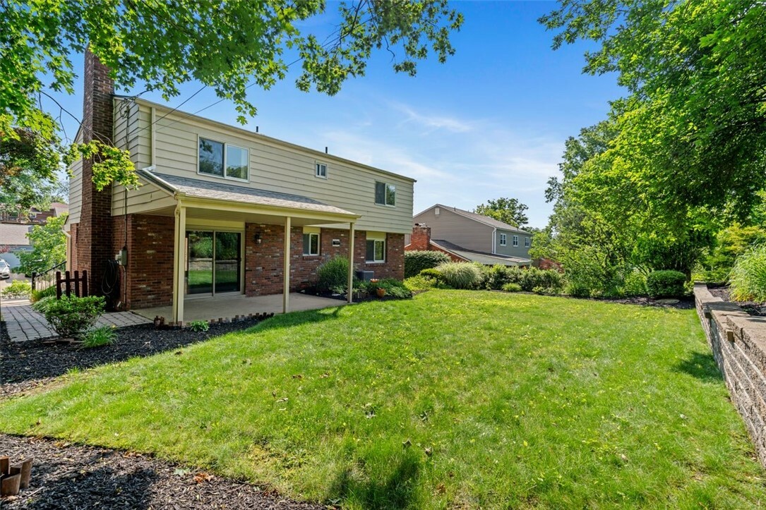 Property Photo: 548 Sandrae Drive PA 15243