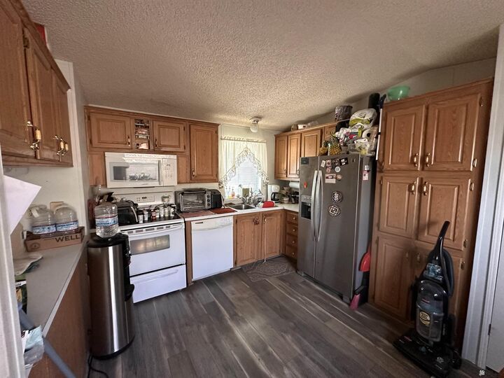 Property Photo:  10712 S Williams Ave  AZ 85365 