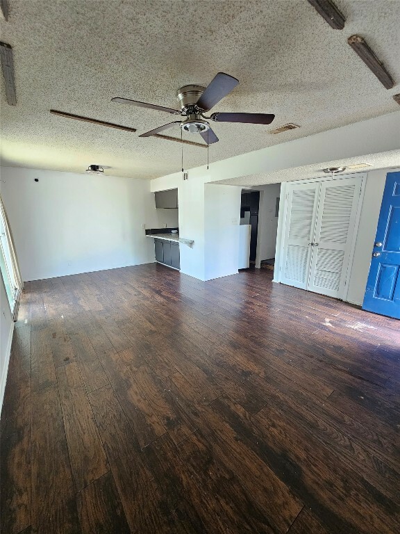 Property Photo: 301 E Croslin Street TX 78752
