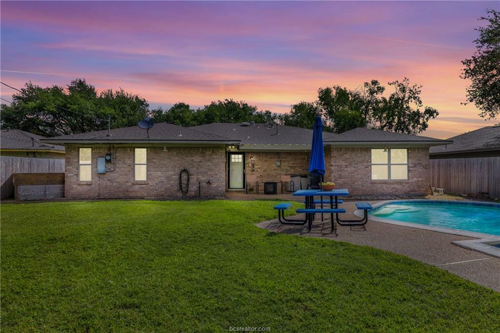 Property Photo: 1810 Laura Lane TX 77840