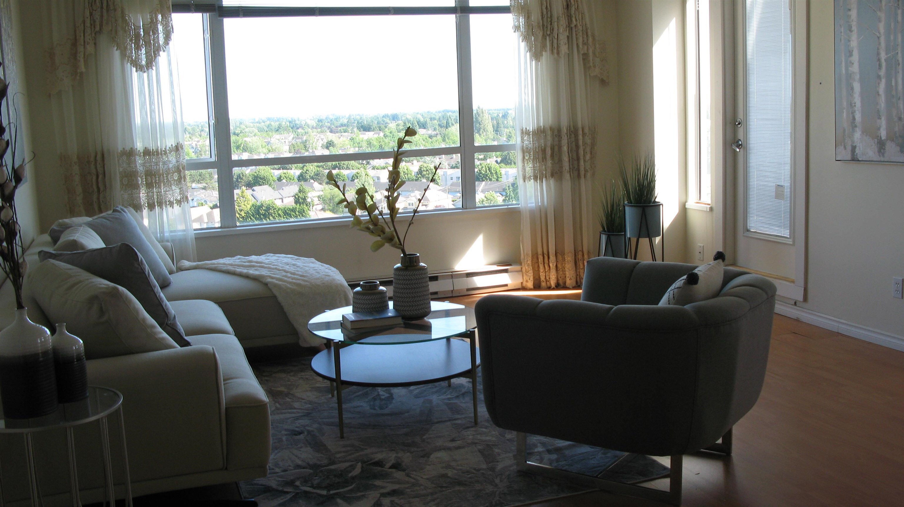 Property Photo: 7680 Granville Avenue 1302 BC V6Y 4B9