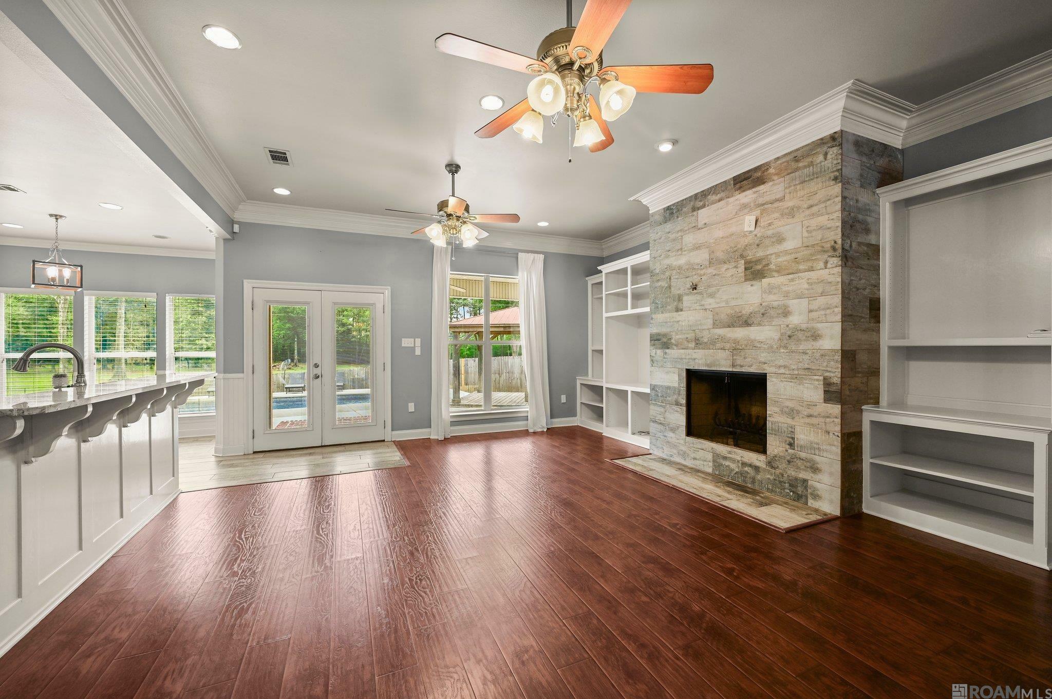 Property Photo:  31730 Greenwell Springs Rd  LA 70739 