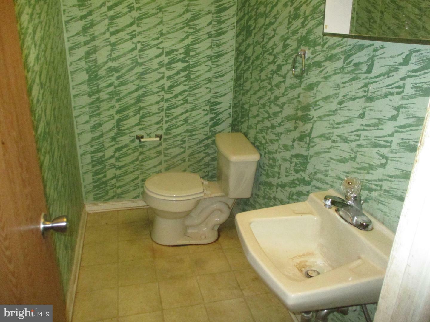 Property Photo: 1782 Acorn Drive PA 19608