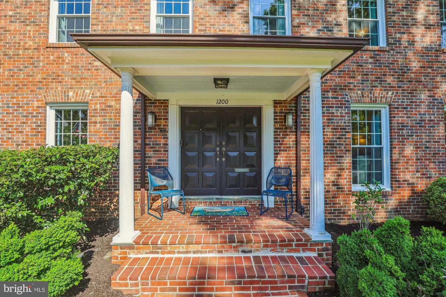 Property Photo: 1200 N Gaillard Street VA 22304