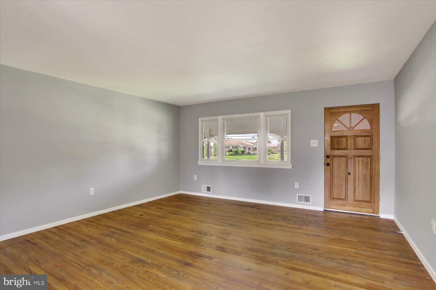 Property Photo: 1 Mayfair Court PA 17011