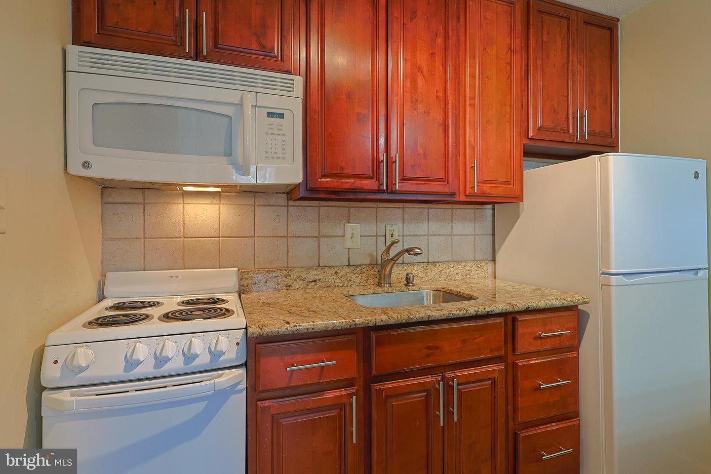 Property Photo: 1919 Chestnut Street 1313 PA 19103