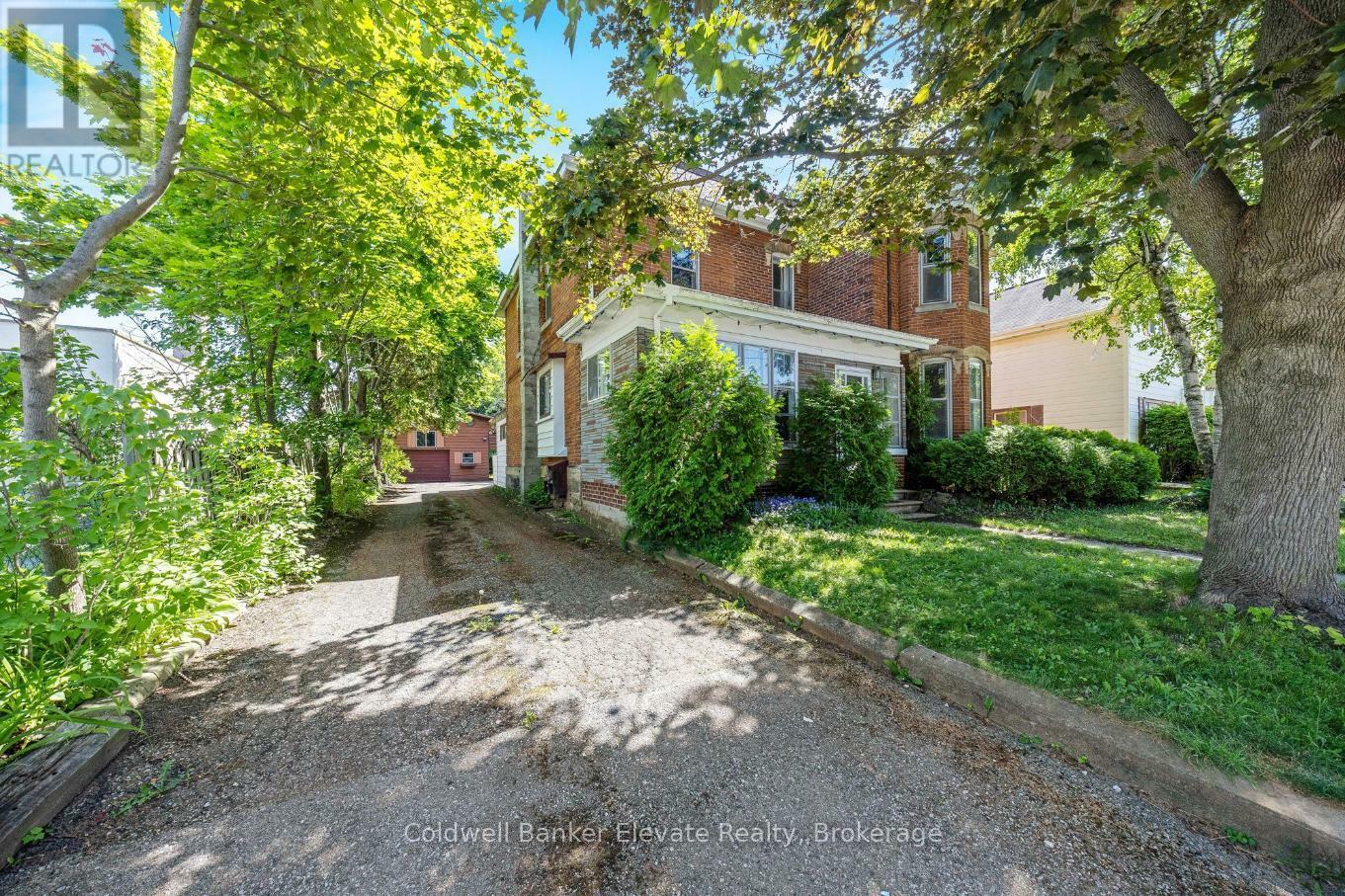 Property Photo: 53 Willow Street North ON L7J 1Z8