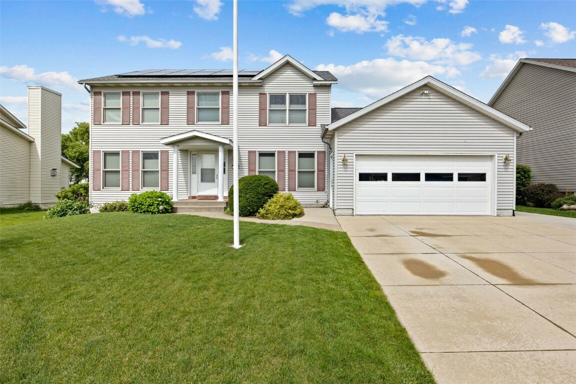 1720 Charleston Dr  Marion IA 52302 photo