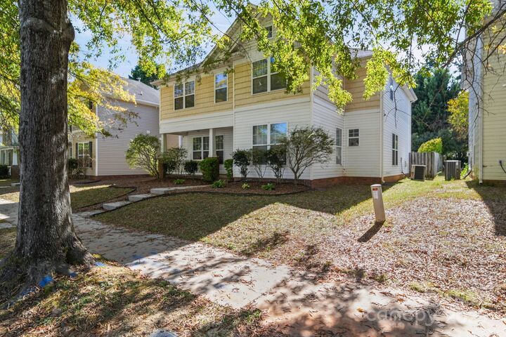 Property Photo:  6010 Colonial Garden Drive  NC 28078 