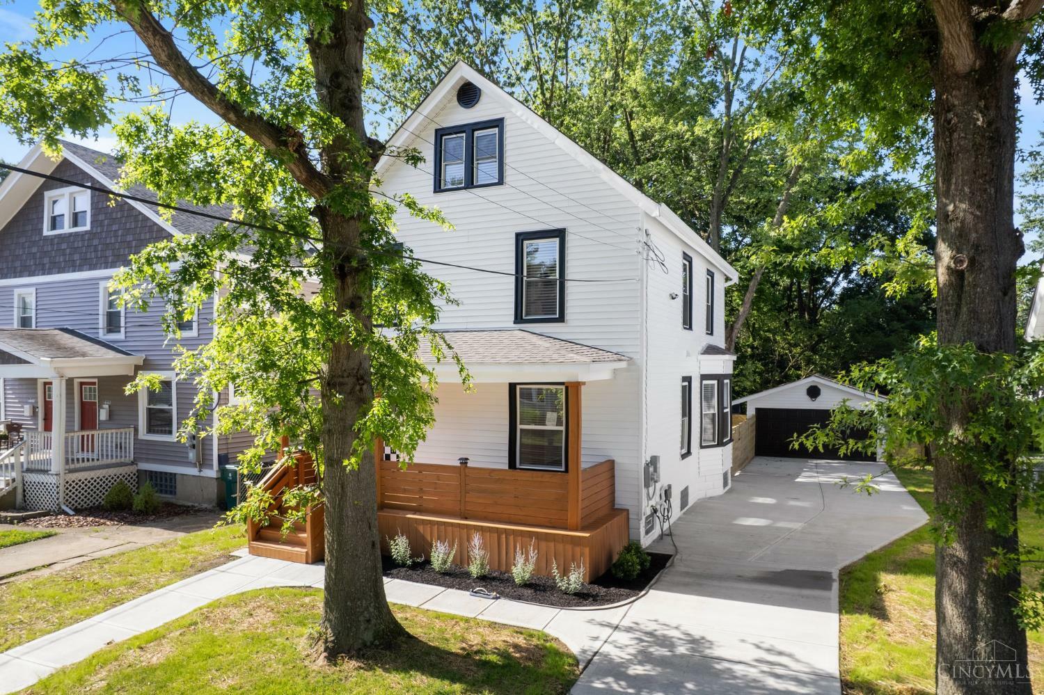 Property Photo: 6101 Bramble Avenue OH 45227