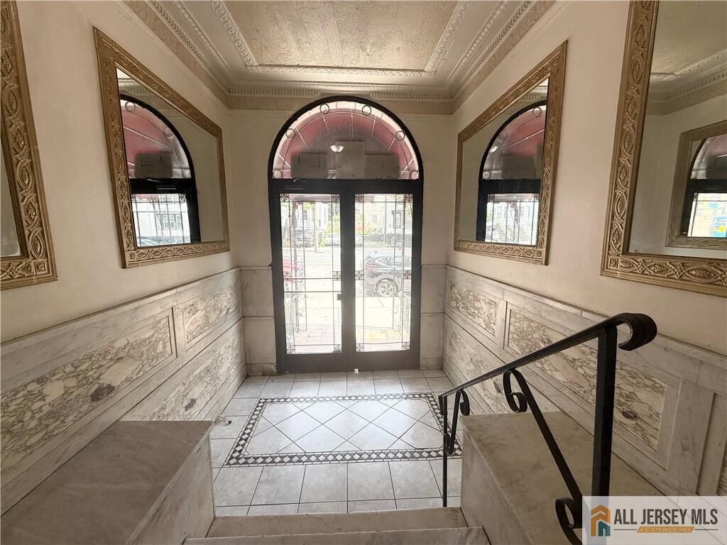 Property Photo:  2271 John F Kennedy Boulevard 304  NJ 07304 