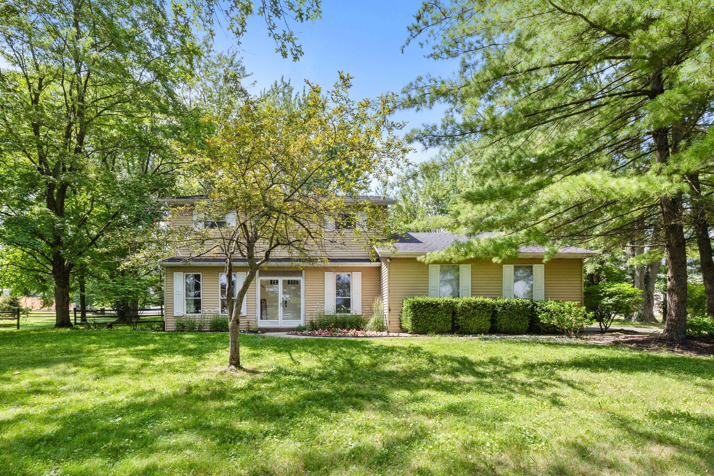 Property Photo: 481 N Center Street OH 43147