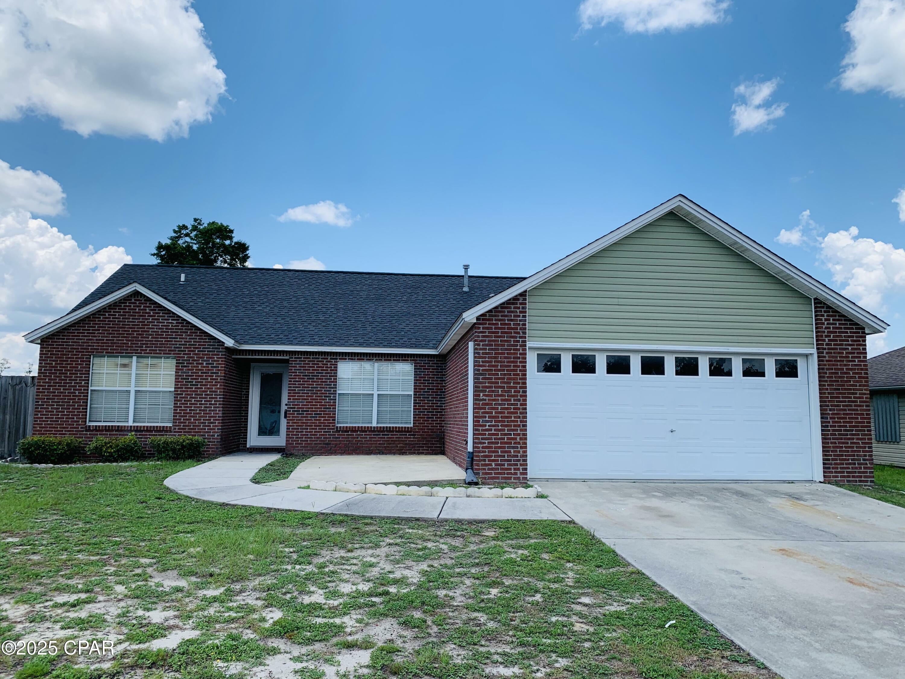 Property Photo: 551 J H Crews Circle FL 32404