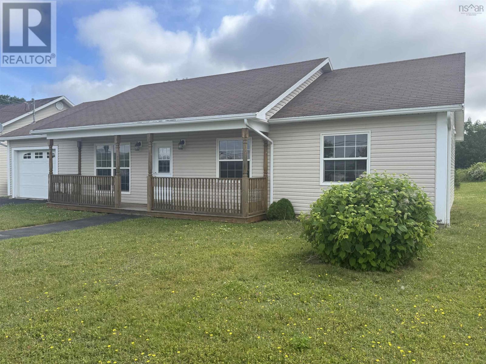 Property Photo: 2386 North Avenue NS B0P 1H0