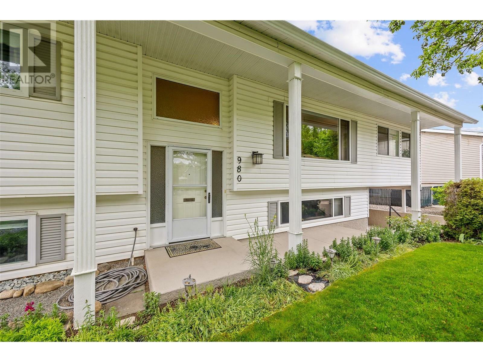 Property Photo: 980 Thompson Road BC V1X 3X1