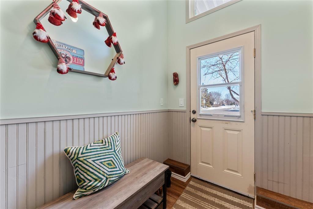 Property Photo: 16 Poplar Drive MB R0E 1J2