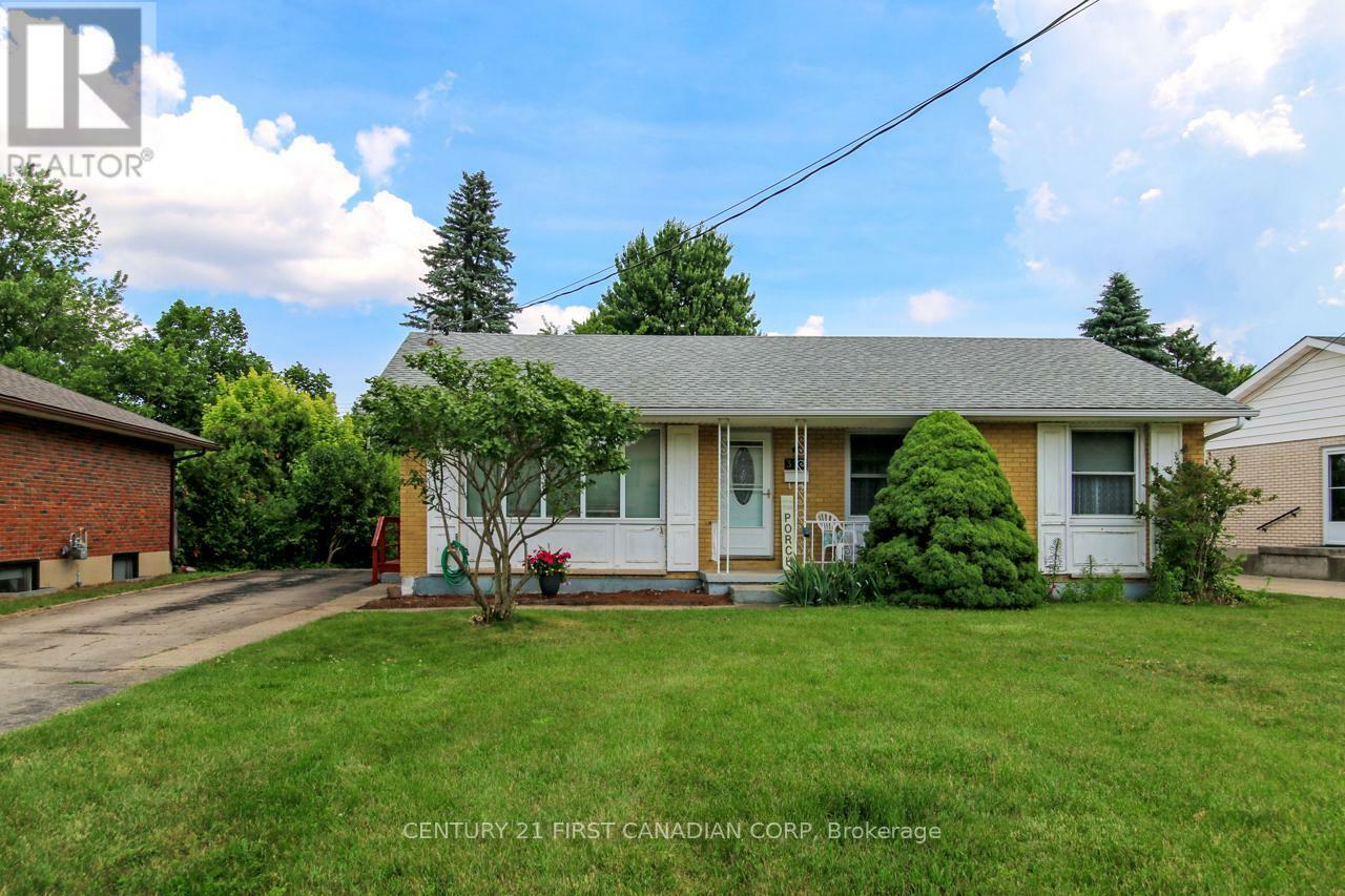 Property Photo: 373 Beattie Street ON N7G 2X7