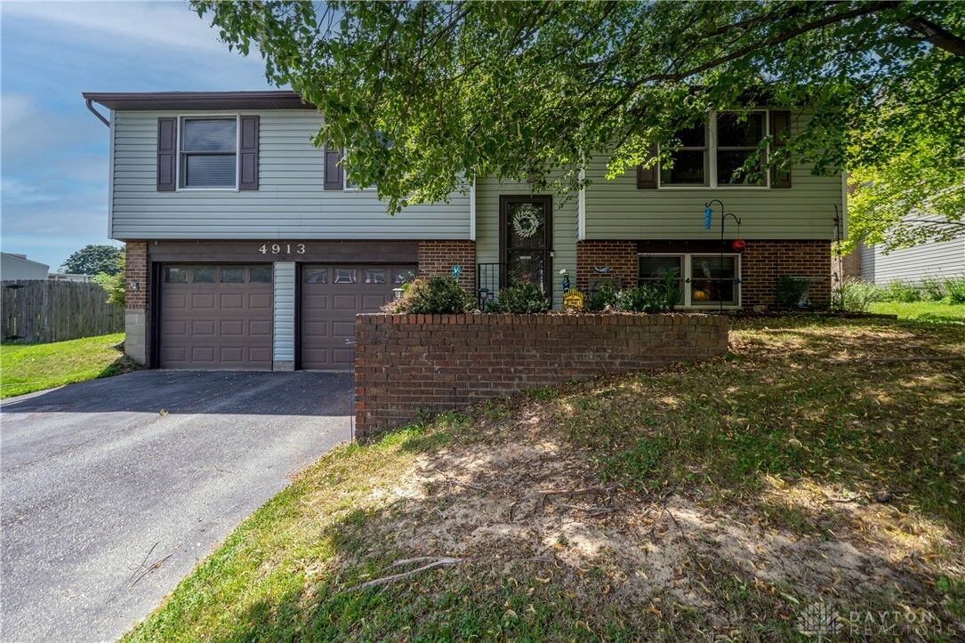 Property Photo:  4913 Bittern Court  OH 45424 