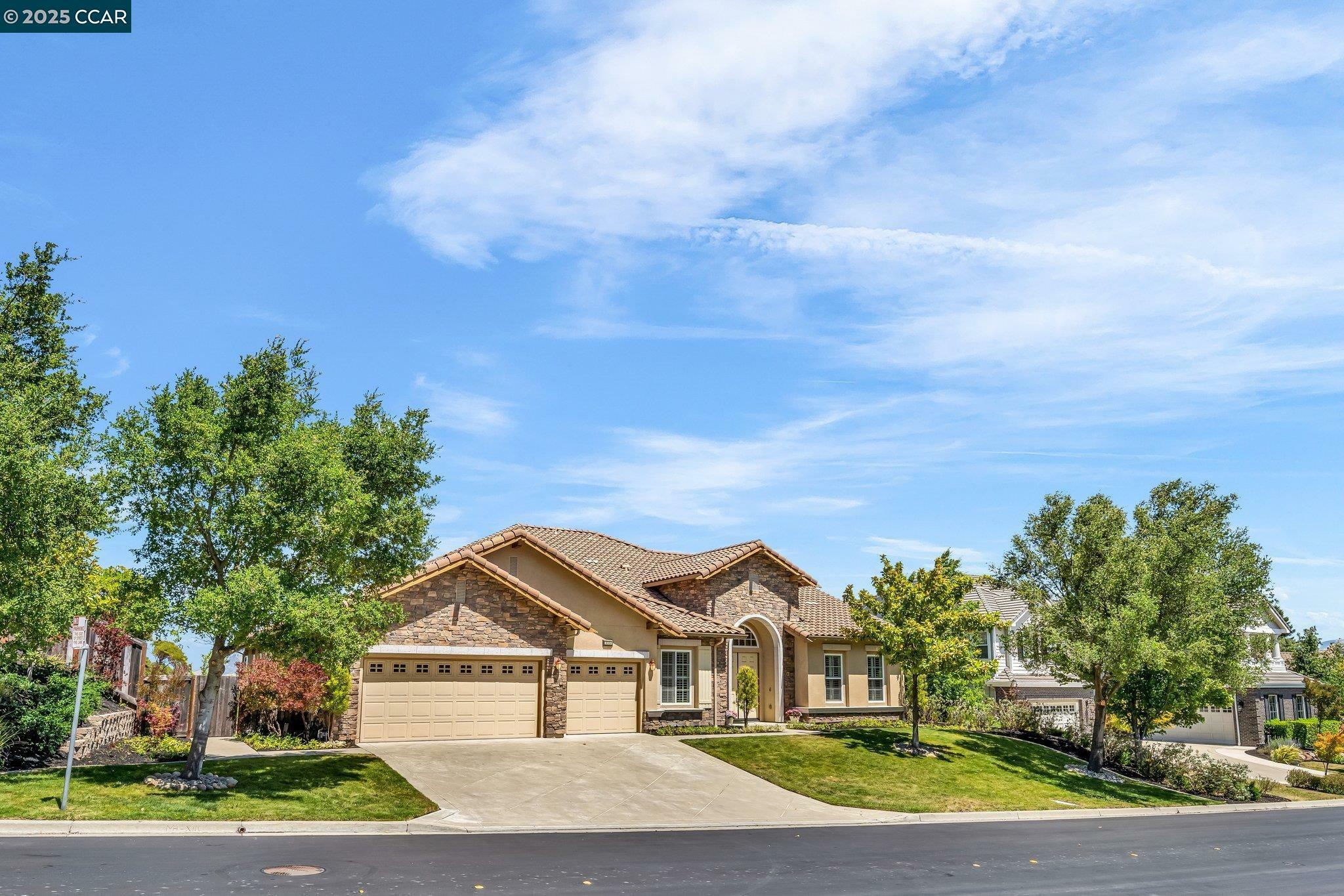 Property Photo: 3322 Ashbourne Cir CA 94583