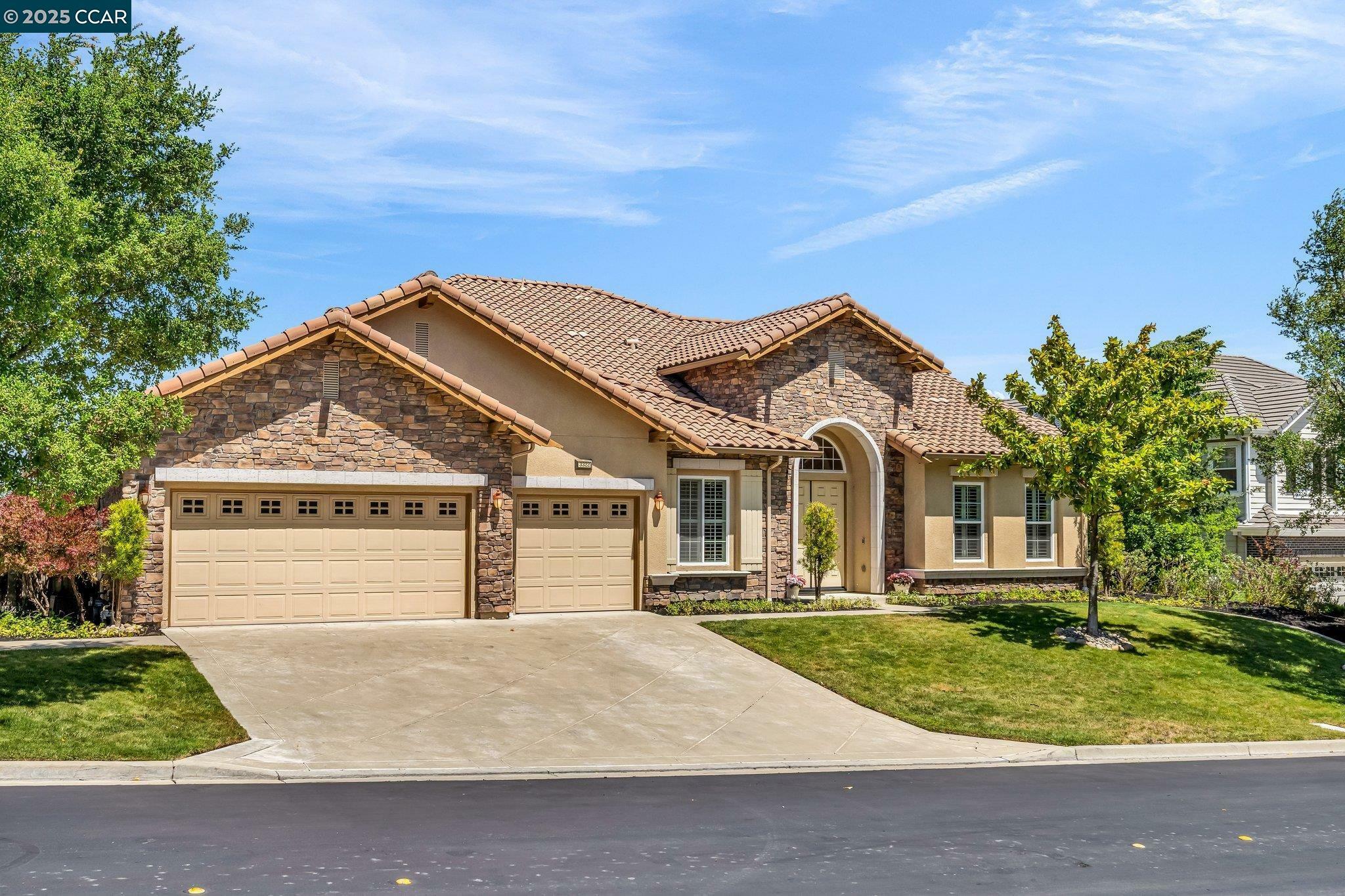 Property Photo:  3322 Ashbourne Cir  CA 94583 
