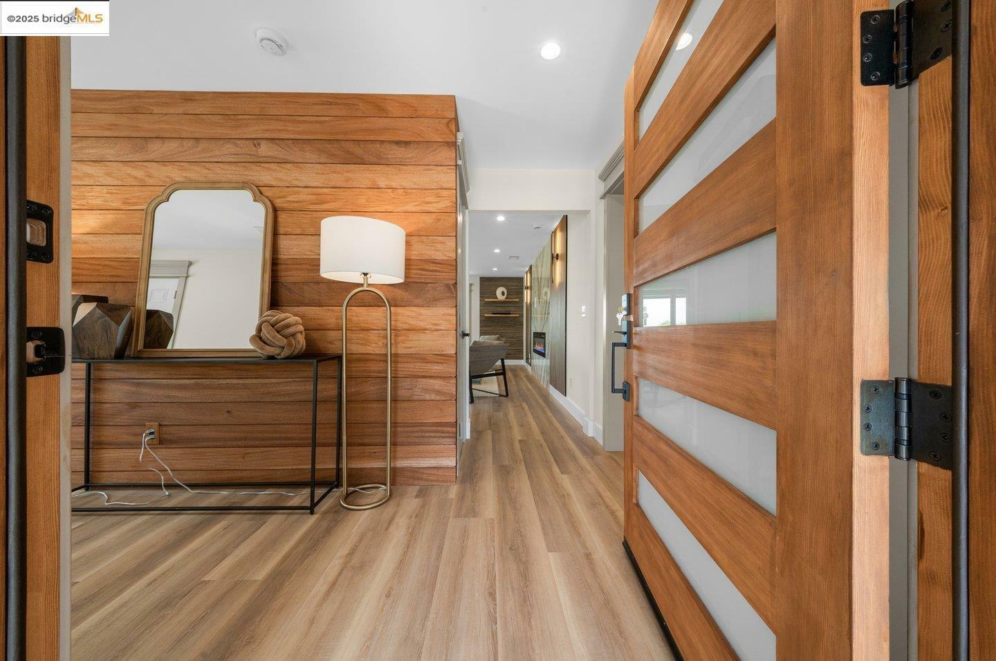 Property Photo: 713 Midcrest Way CA 94530