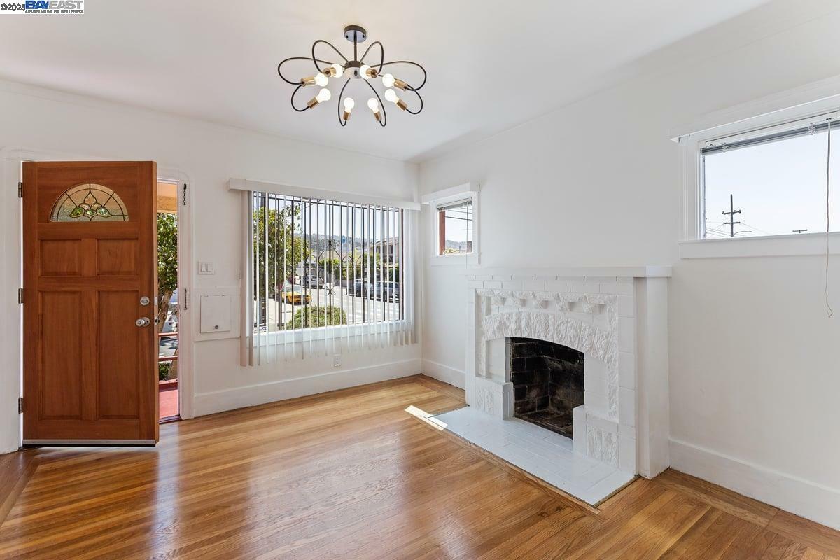 Property Photo: 3635 Redding St CA 94619