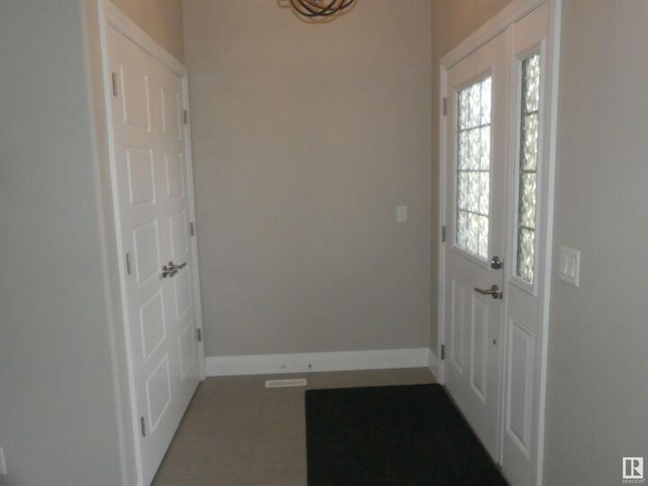 Property Photo:  628 Ortona Way NW  AB T5E 6S9 