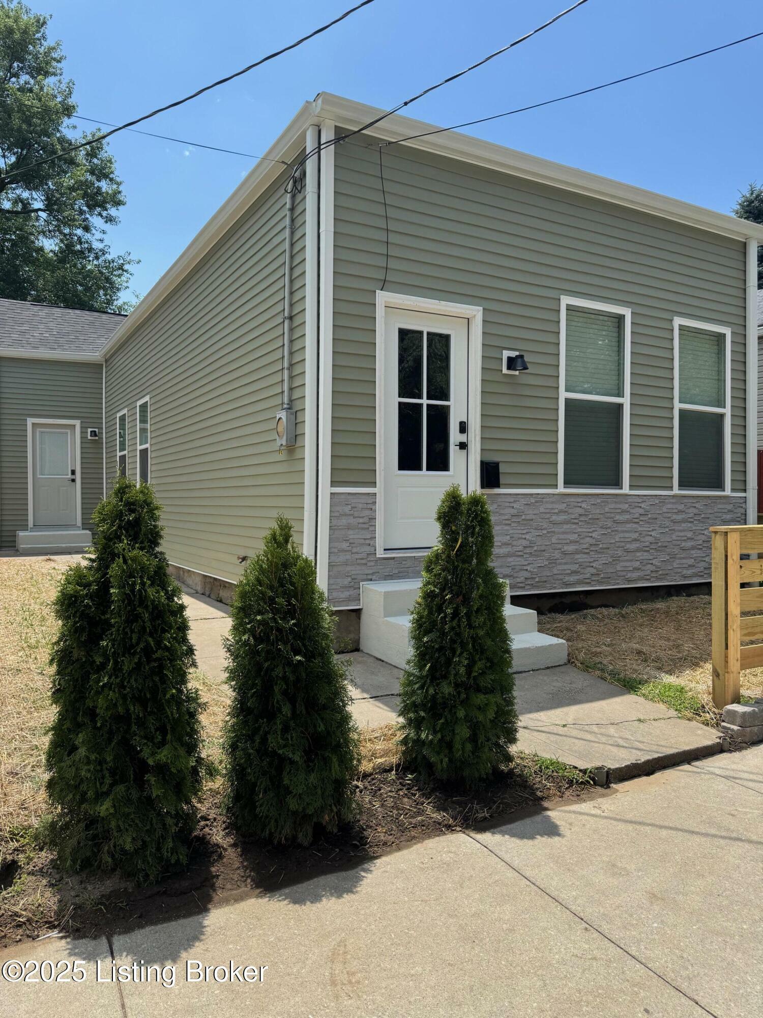 Property Photo: 1924 Portland Ave KY 40203