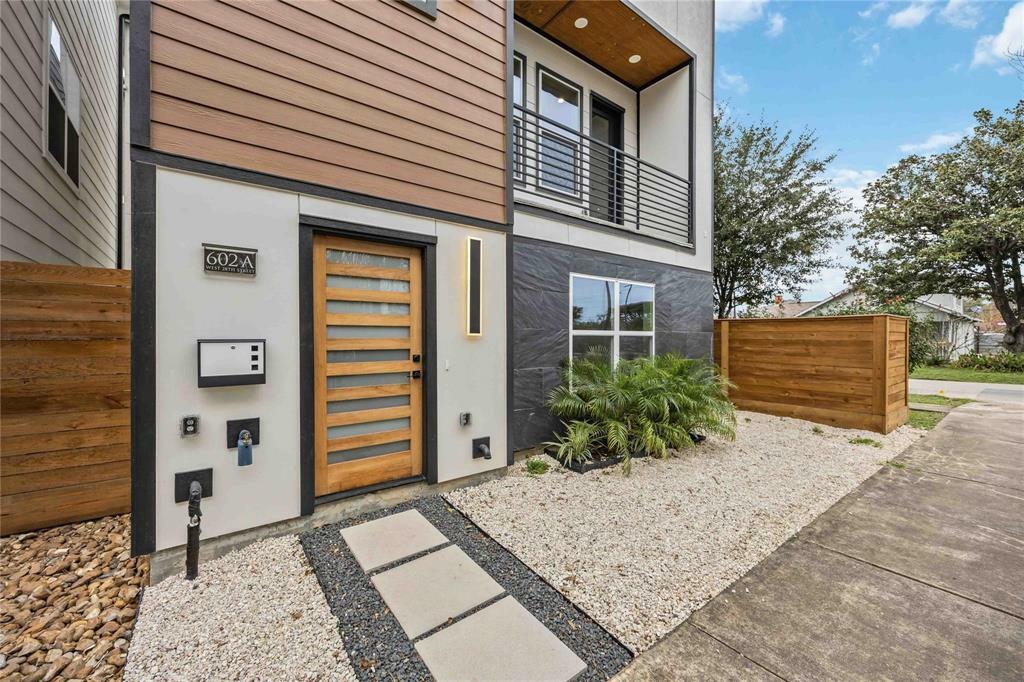 Property Photo:  602 W 28th Street A  TX 77008 