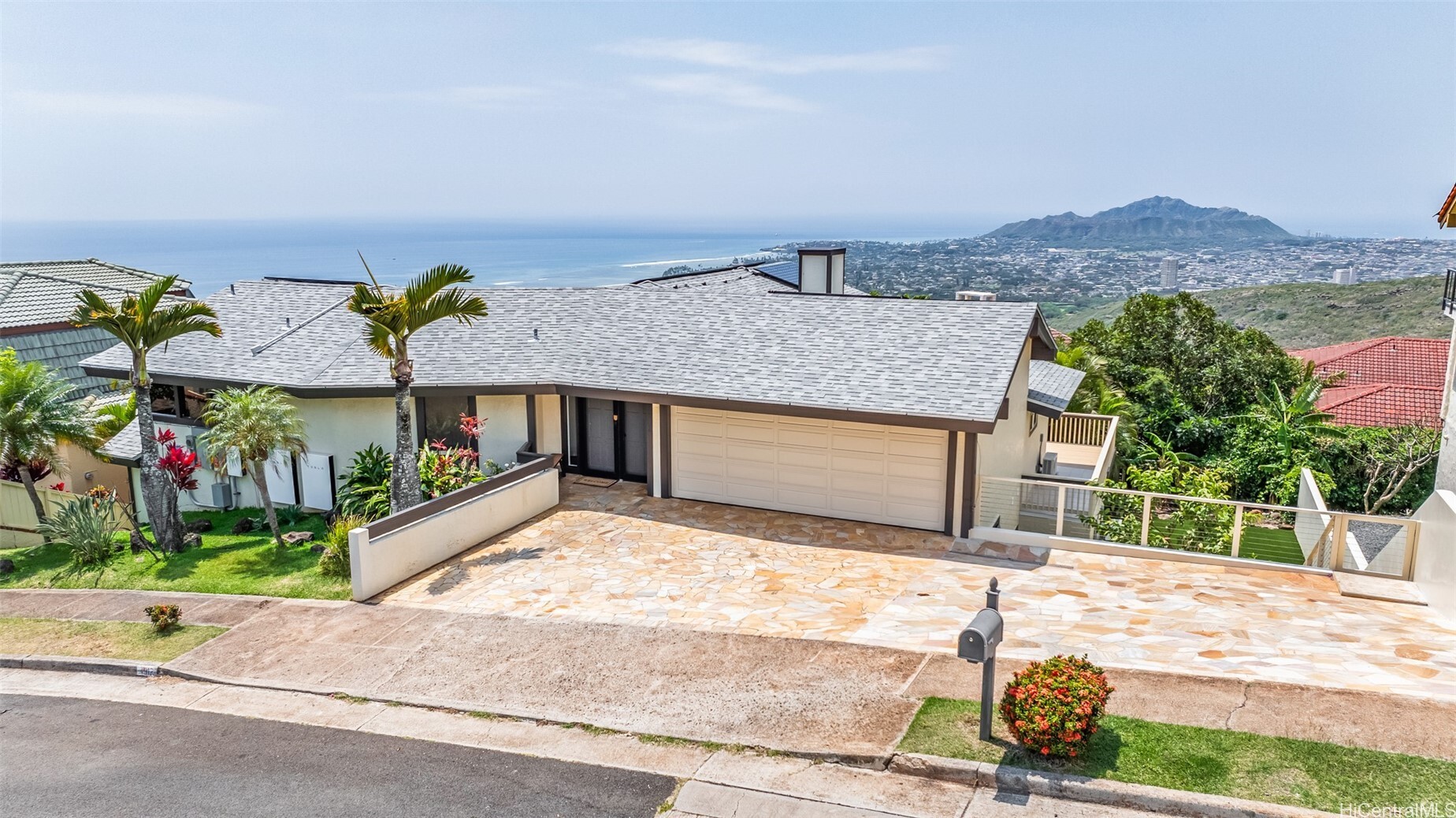 Property Photo: 1912 Alaweo Street HI 96821