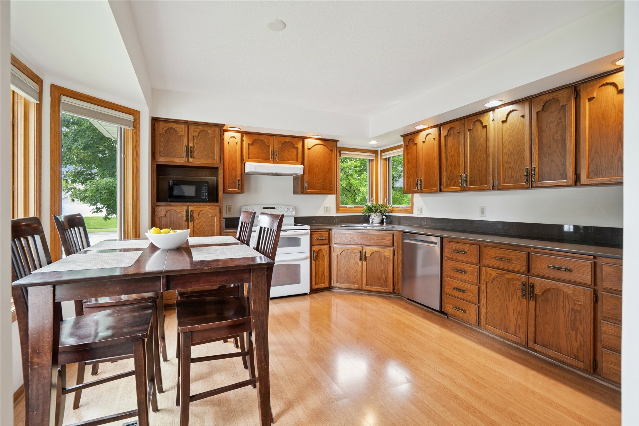 Property Photo: 1000 Prairie View Drive IA 50266