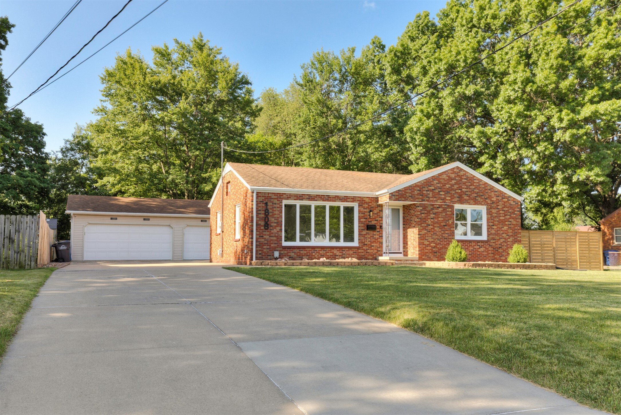 1808 Payton Avenue  Des Moines IA 50315 photo