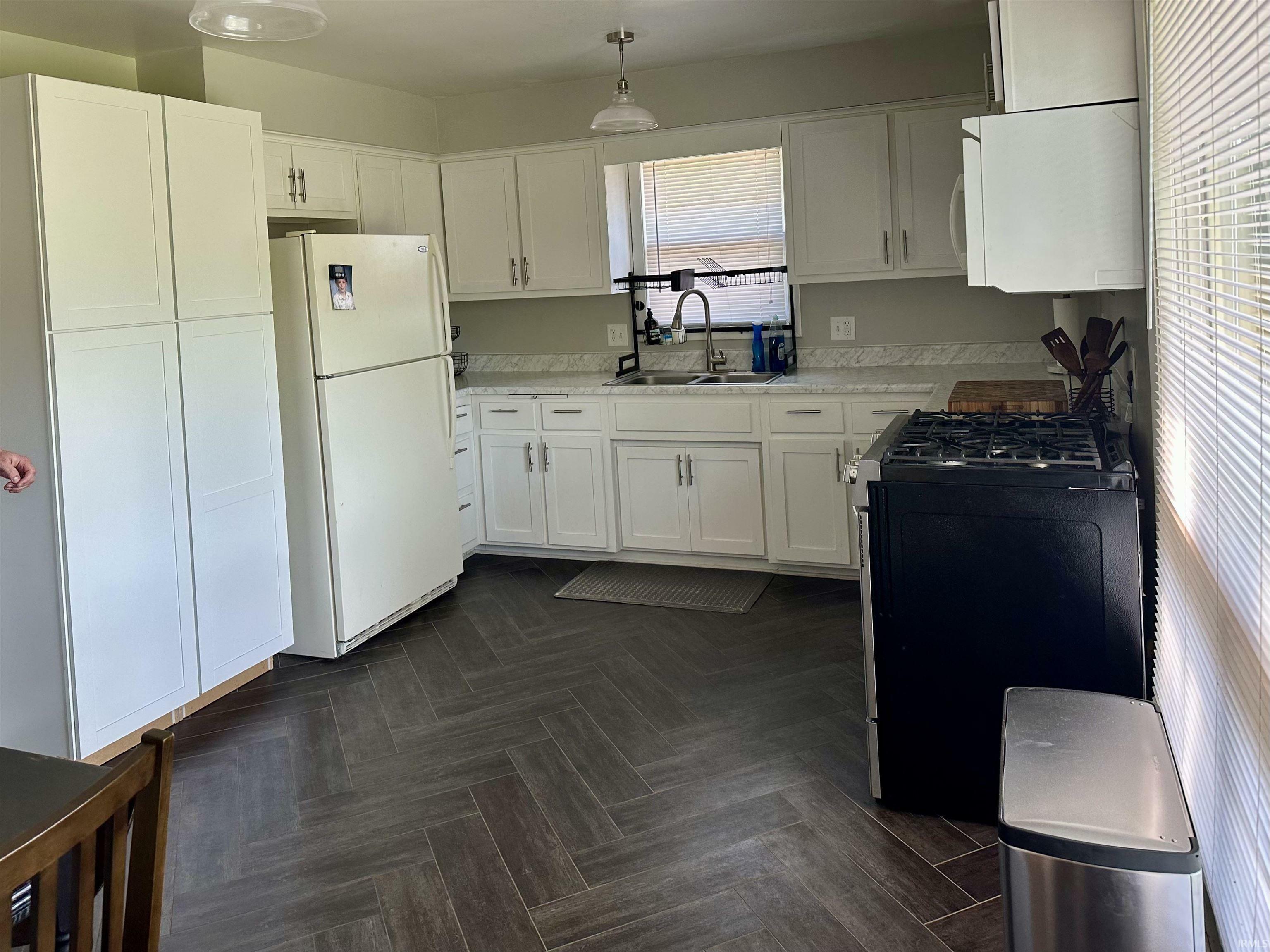 Property Photo: 2407 Sherborne Boulevard IN 46805