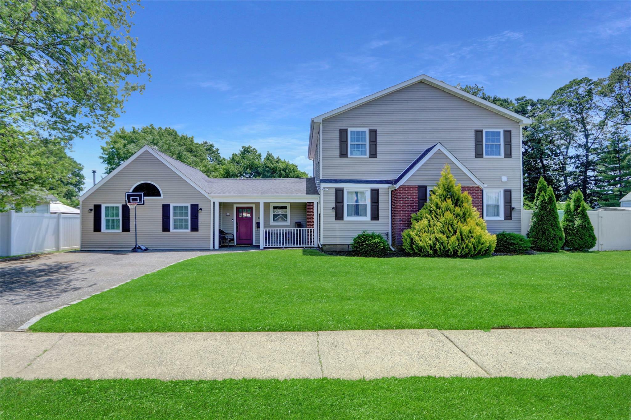 Property Photo: 18 Beverly Road NY 11735