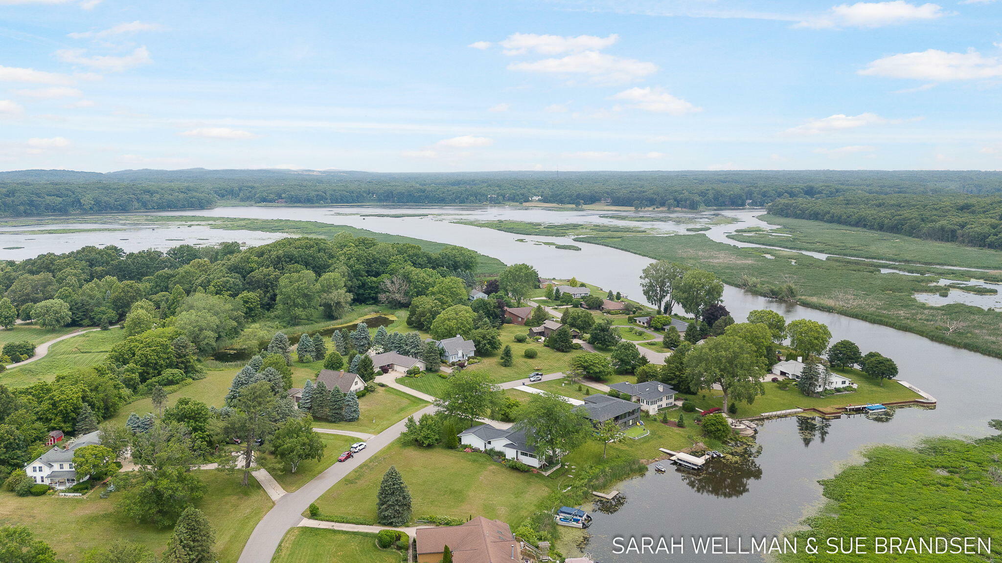 Property Photo:  3013 Newport Drive  MI 49408 
