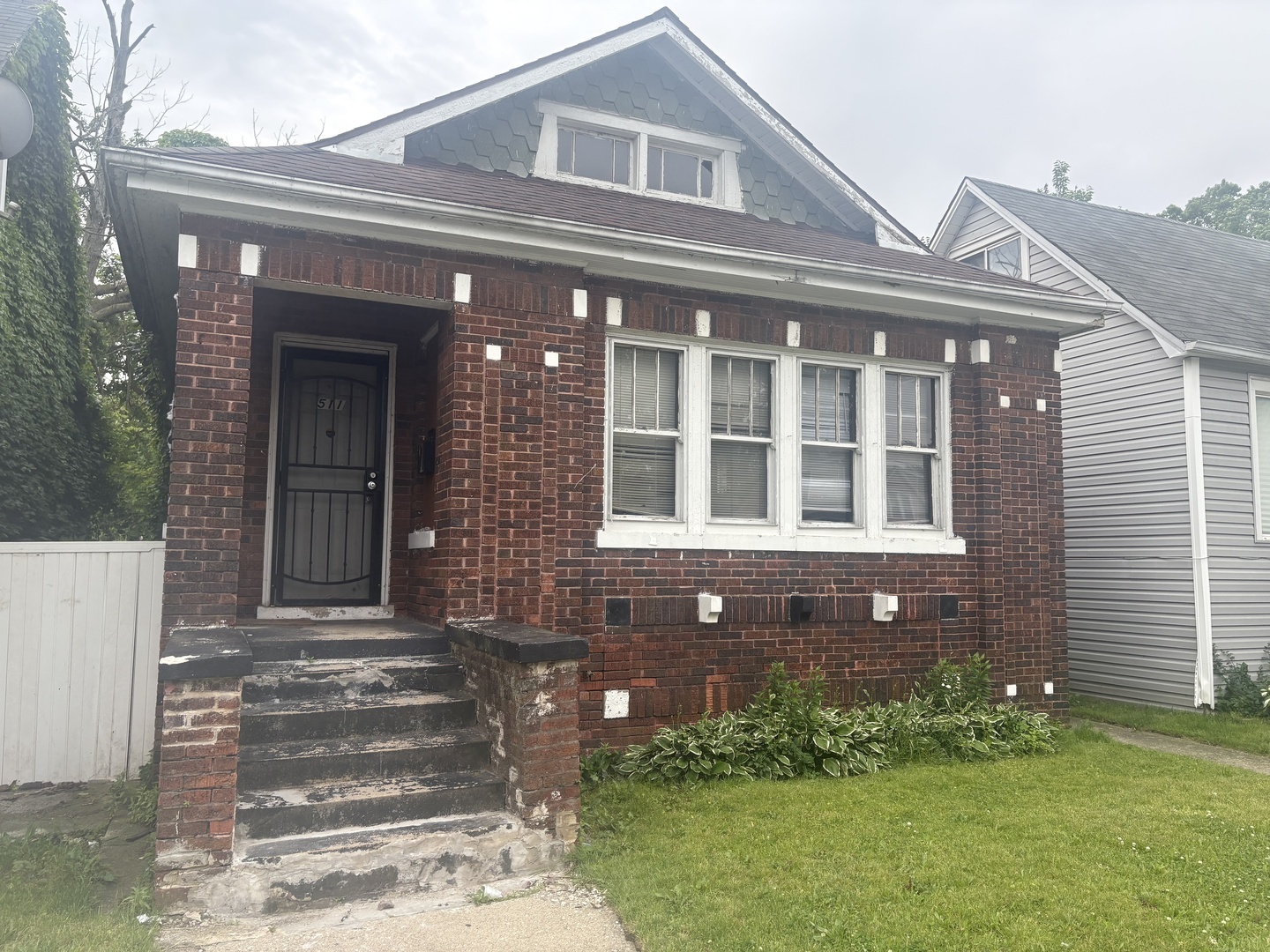 Property Photo: 511 W 104th Street IL 60628